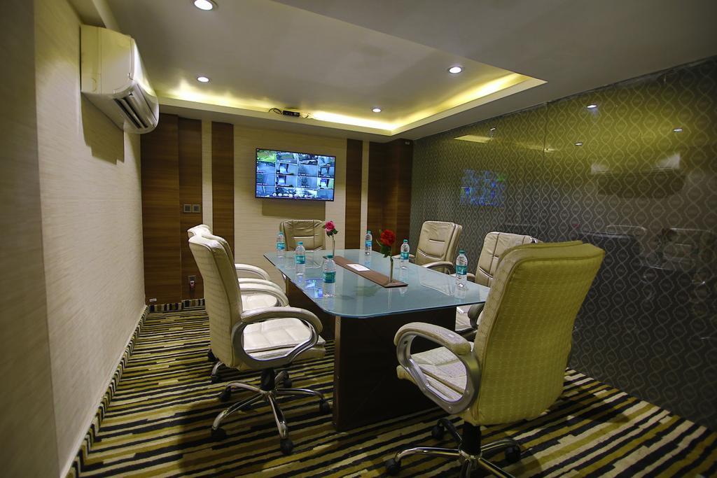 Hotel Jrd Exotica-Business Hotel New Delhi Luaran gambar